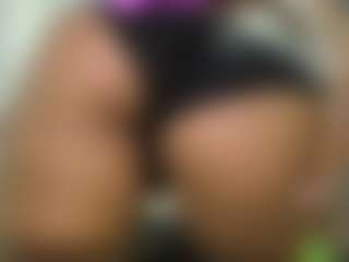 Naomylynch's Live Sex Cam Show