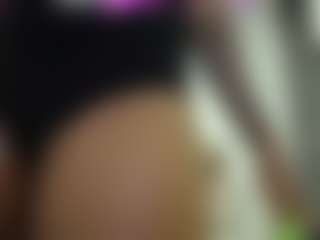 Naomylynch's Live Sex Cam Show