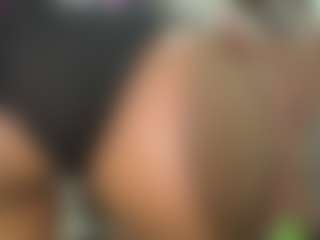 Naomylynch's Live Sex Cam Show