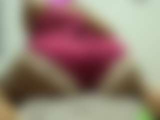 Live cam show with Naomylynch - Ebony on hornycams.live