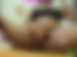Live cam show with Naomylynch - Big Ass Latina on hornycams.live