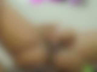 Naomylynch's Live Sex Cam Show