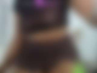 Live cam show with Naomylynch - HD on Dare Cams