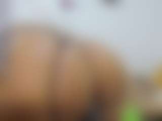 Naomylynch's Live Sex Cam Show