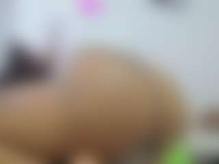 Naomylynch's Live Sex Cam Show