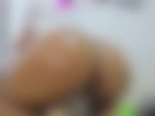 Naomylynch's Live Sex Cam Show