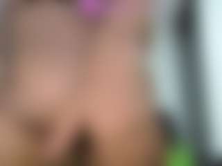 Naomylynch's Live Sex Cam Show