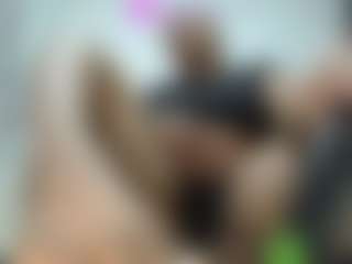 Live cam show with Naomylynch - Ebony on https://playwithruby.com