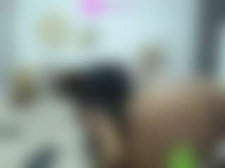 Naomylynch's Live Sex Cam Show