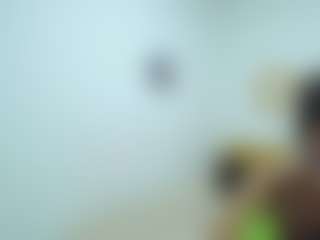 Live cam show with Naomylynch - Black Cum on Camsoda