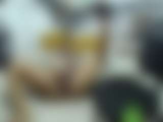 Naomylynch's Live Sex Cam Show