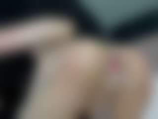 chaniesmith69x's Live Sex Cam Show