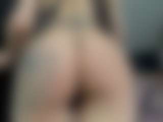 chaniesmith69x's Live Sex Cam Show