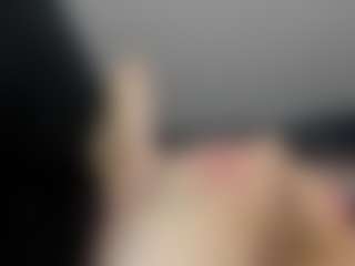 chaniesmith69x's Live Sex Cam Show