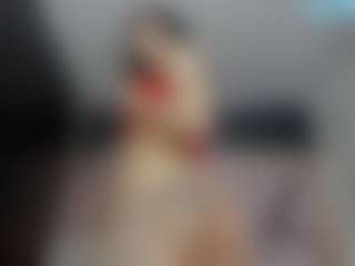 Live cam show with chaniesmith69x - Lean on Hubzter Live