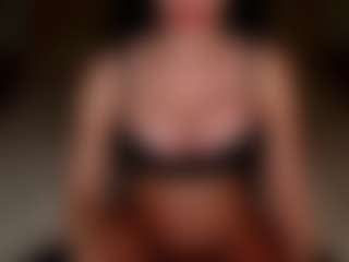 ErikaMelas's Live Sex Cam Show