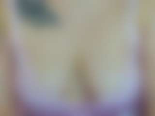 Live cam show with Sheila - Cute on liverealitysex.com