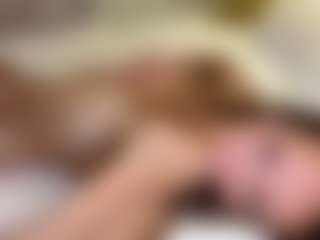 Live cam show with BarbieMcintyde - Play on Dolls Live