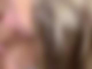 Live cam show with BarbieMcintyde - Play on Streamer API