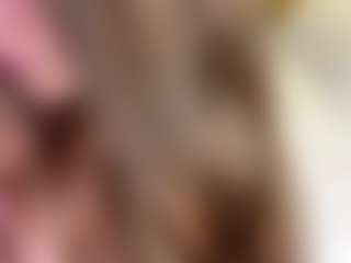 Live cam show with BarbieMcintyde - Play on StripNow