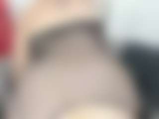 Live cam show with esmeralda-milf - Body Massage on studioflirtlive.com