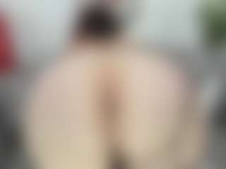 esmeralda-milf's Live Sex Cam Show