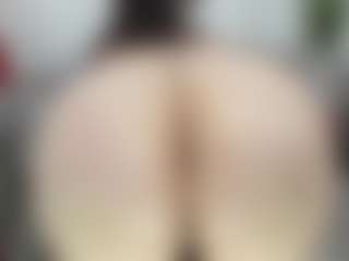 esmeralda-milf's Live Sex Cam Show