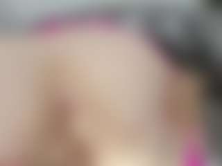 Live cam show with esmeralda-milf - Mature on CamClone