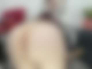 esmeralda-milf's Live Sex Cam Show