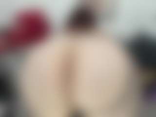 Live cam show with esmeralda-milf - Cute on Camsoda