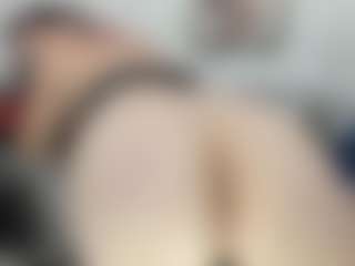 esmeralda-milf's Live Sex Cam Show