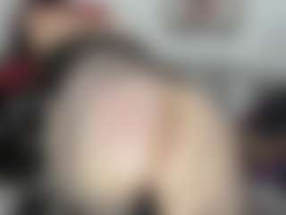 esmeralda-milf MILF webcam performer live streaming