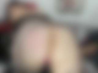 esmeralda-milf's Live Sex Cam Show