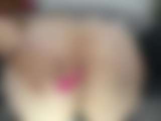 esmeralda-milf's Live Sex Cam Show