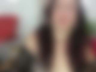 Live cam show with esmeralda-milf - Curvy MILF on googirlz