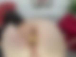 Live cam show with esmeralda-milf - Mature on liverealitysex.com