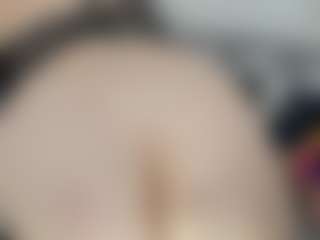 esmeralda-milf's Live Sex Cam Show