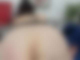 esmeralda-milf MILF webcam performer live streaming