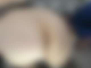 Live cam show with esmeralda-milf - Brown Eyes Mature on CamClone