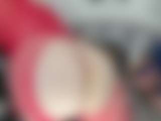 Live cam show with esmeralda-milf - Striptease MILF on LiveSexCams6