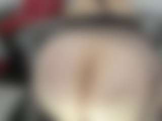esmeralda-milf's Live Sex Cam Show