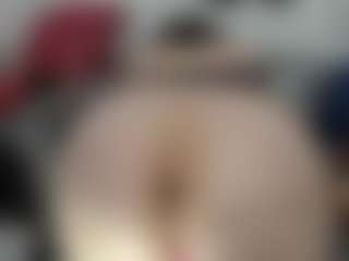 esmeralda-milf's Live Sex Cam Show