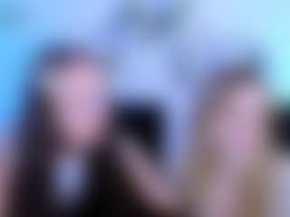 Live cam show with andrea-kisss - Green Eyes on Strip Flash - Live Sex Shows