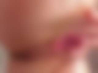Live cam show with bigclitti - Big Clit on LiveSexCams6