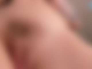 Live cam show with bigclitti - Striptease on Cam Slut