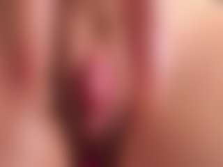 Live cam show with bigclitti - Hairy Pussy Toys on Camsoda
