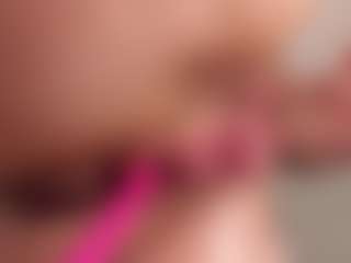 bigclitti's Live Sex Cam Show