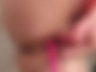Live cam show with bigclitti - Privateshow on xxxlivecams.org