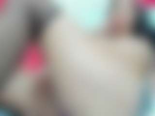 Live cam show with IsaSquirt - MILF on googirlz