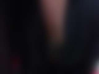 IsaSquirt's Live Sex Cam Show